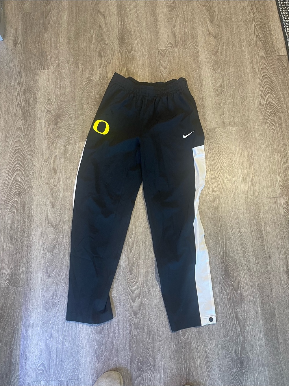 Nike Oregon Ducks Black Breakaway Tearaway Snap Sides Pants Men’s Size Medium